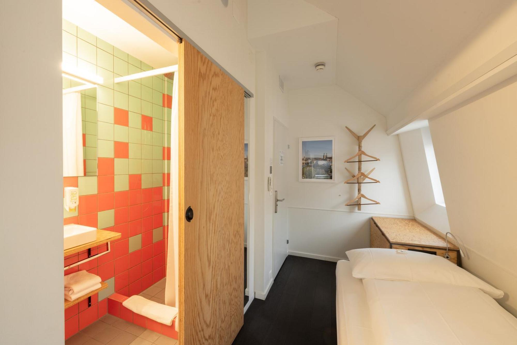 Fred Hauptbahnhof Guest house Zurich
