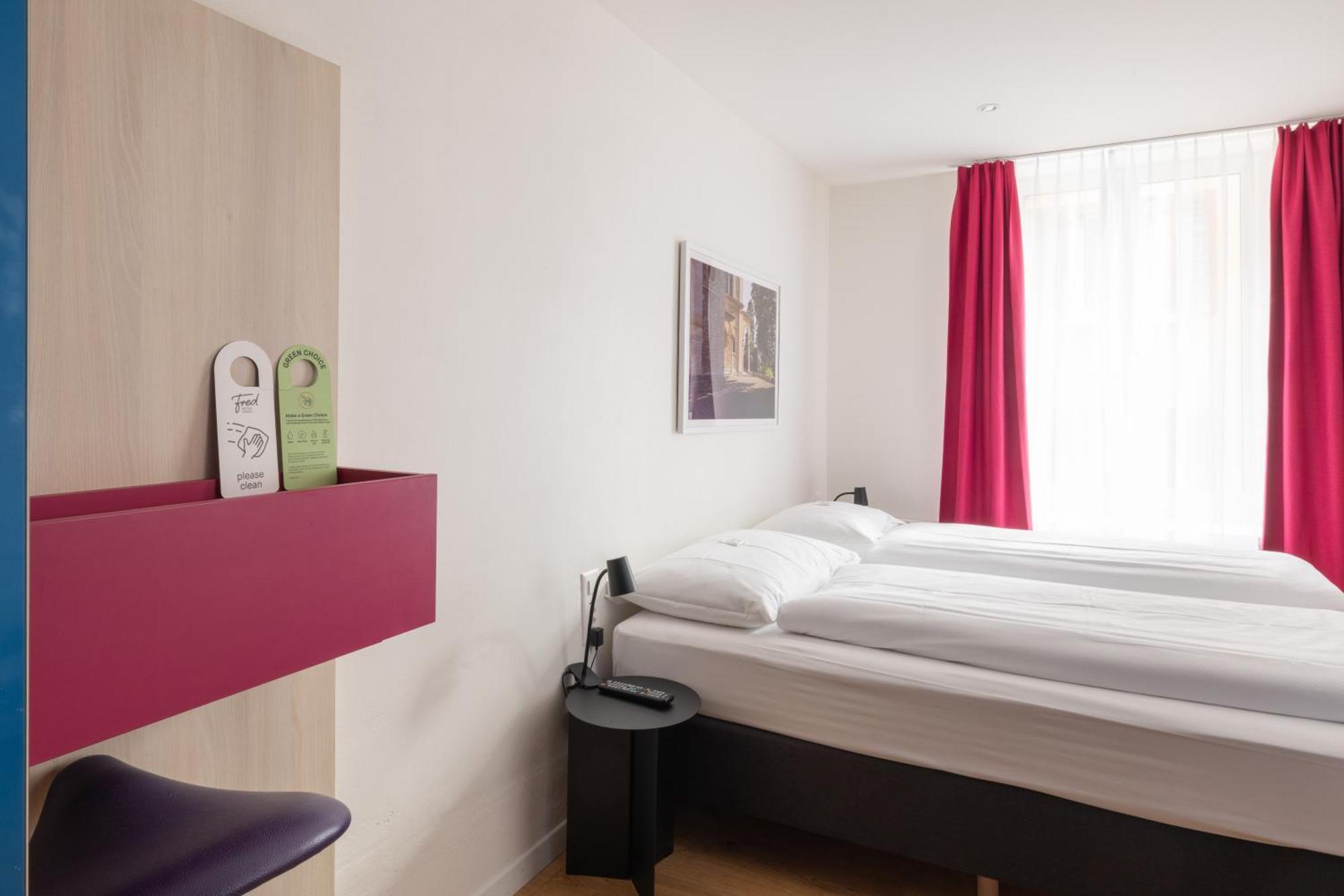 Fred Hauptbahnhof Guest house 2*